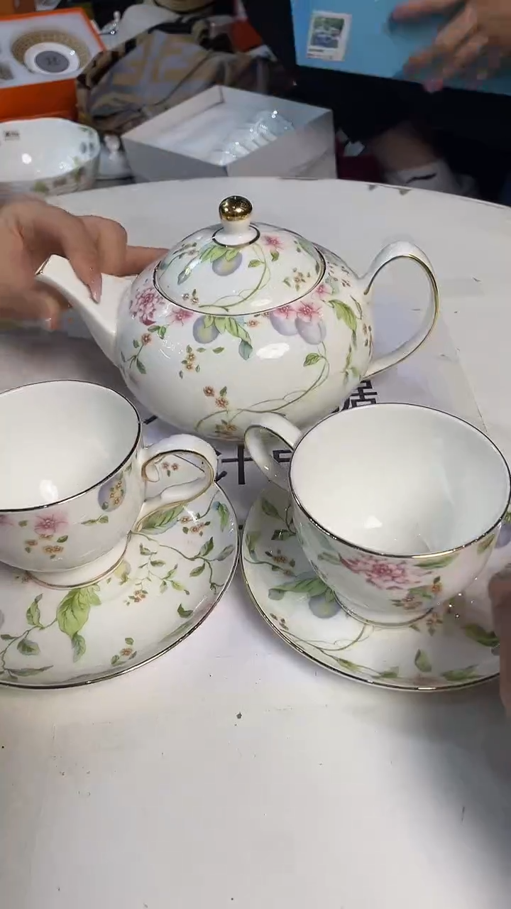 杯鸿辉家品牌瓷器，京东包邮！