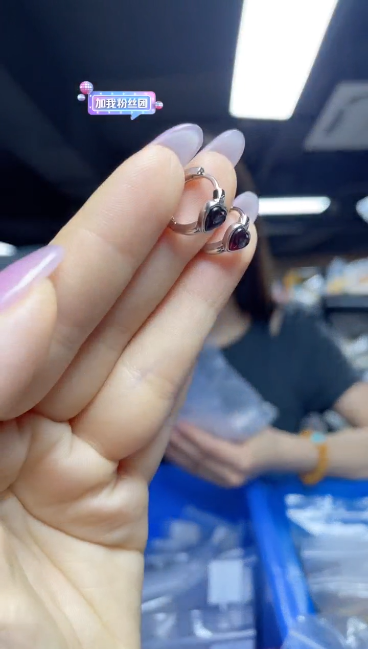 石榴石`未镶嵌（多样性发一件）