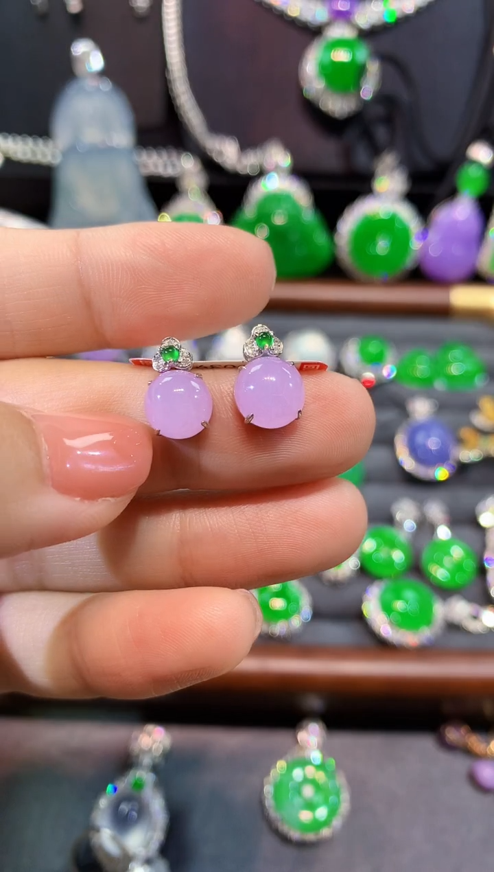 18K金镶嵌翡翠耳饰瑶****谁耳钉