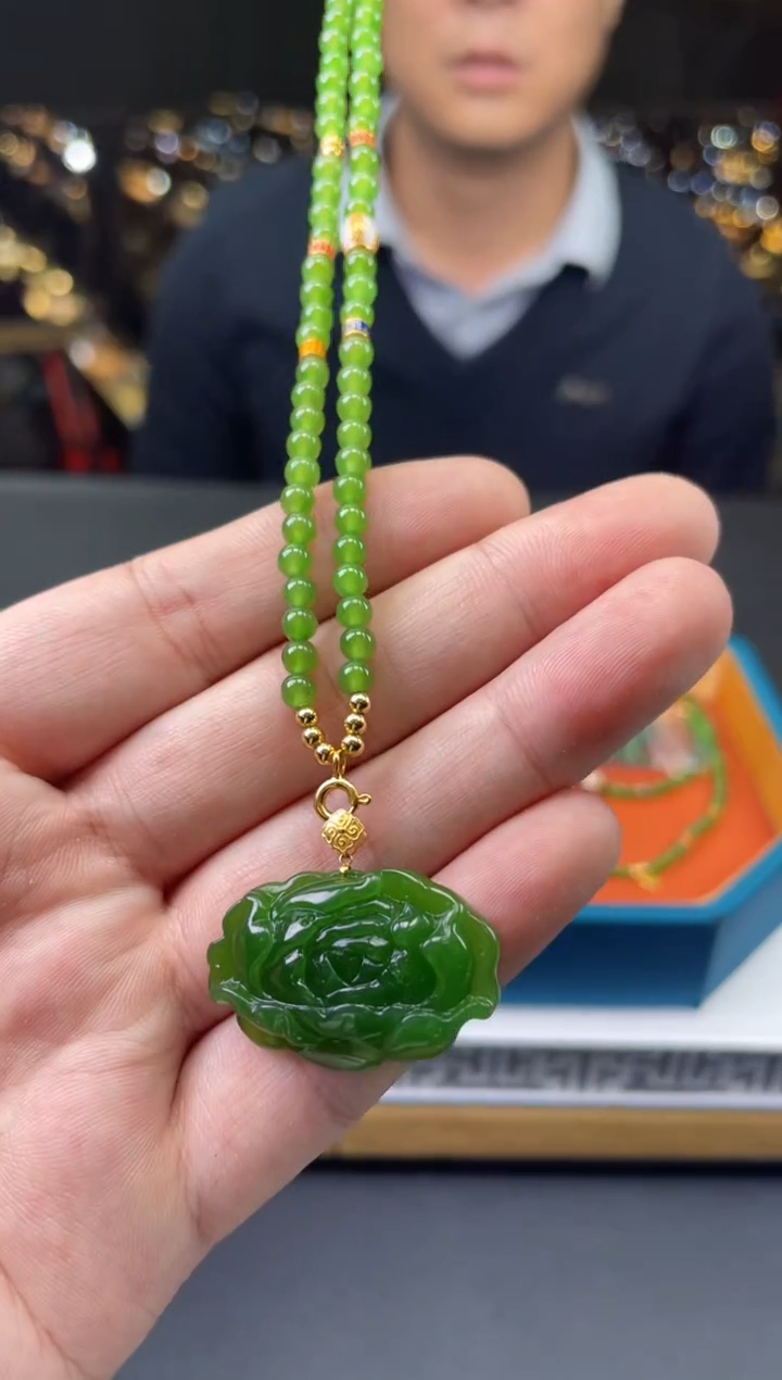 18K金镶嵌定制和田玉-101637