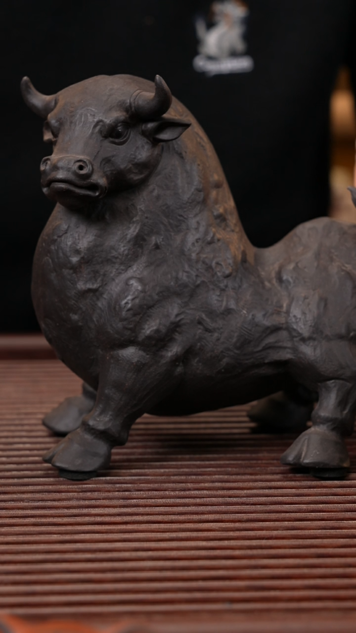 【闪购商品】紫砂茶宠牛气冲天