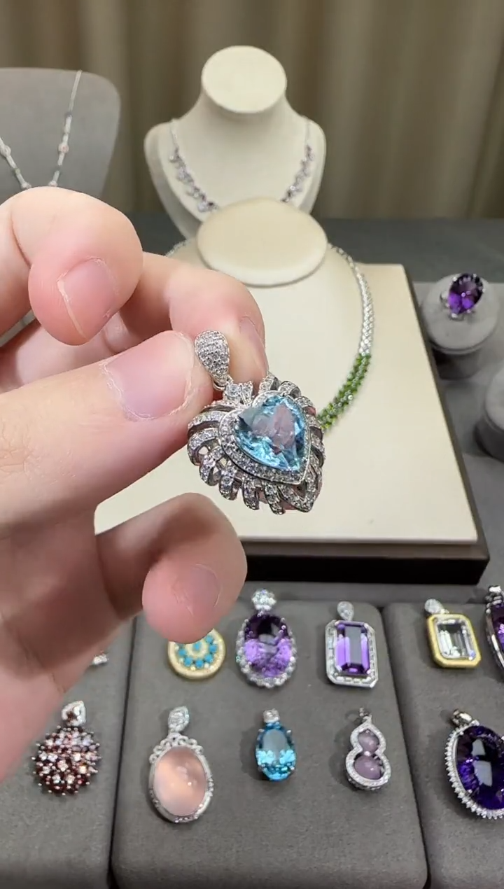 颈饰银S925镶嵌托帕石9mm海洋之心简约款