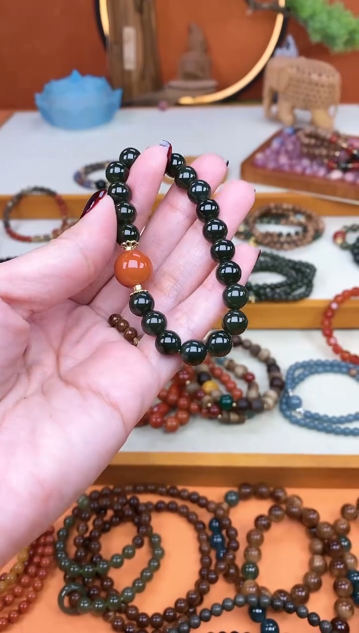 【闪购商品】和田玉手链未镶嵌单圈和田菠菜绿南红手串