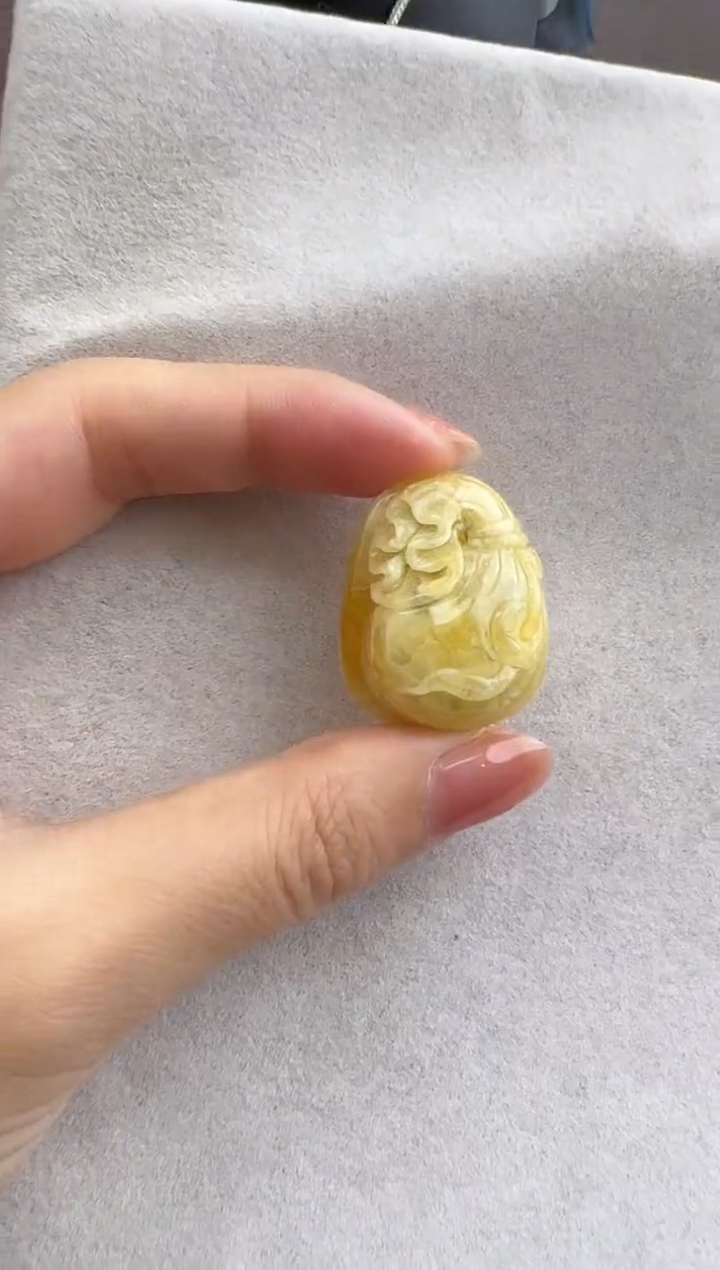 【闪购商品】琥珀裸石未镶嵌10209008-特价吊坠