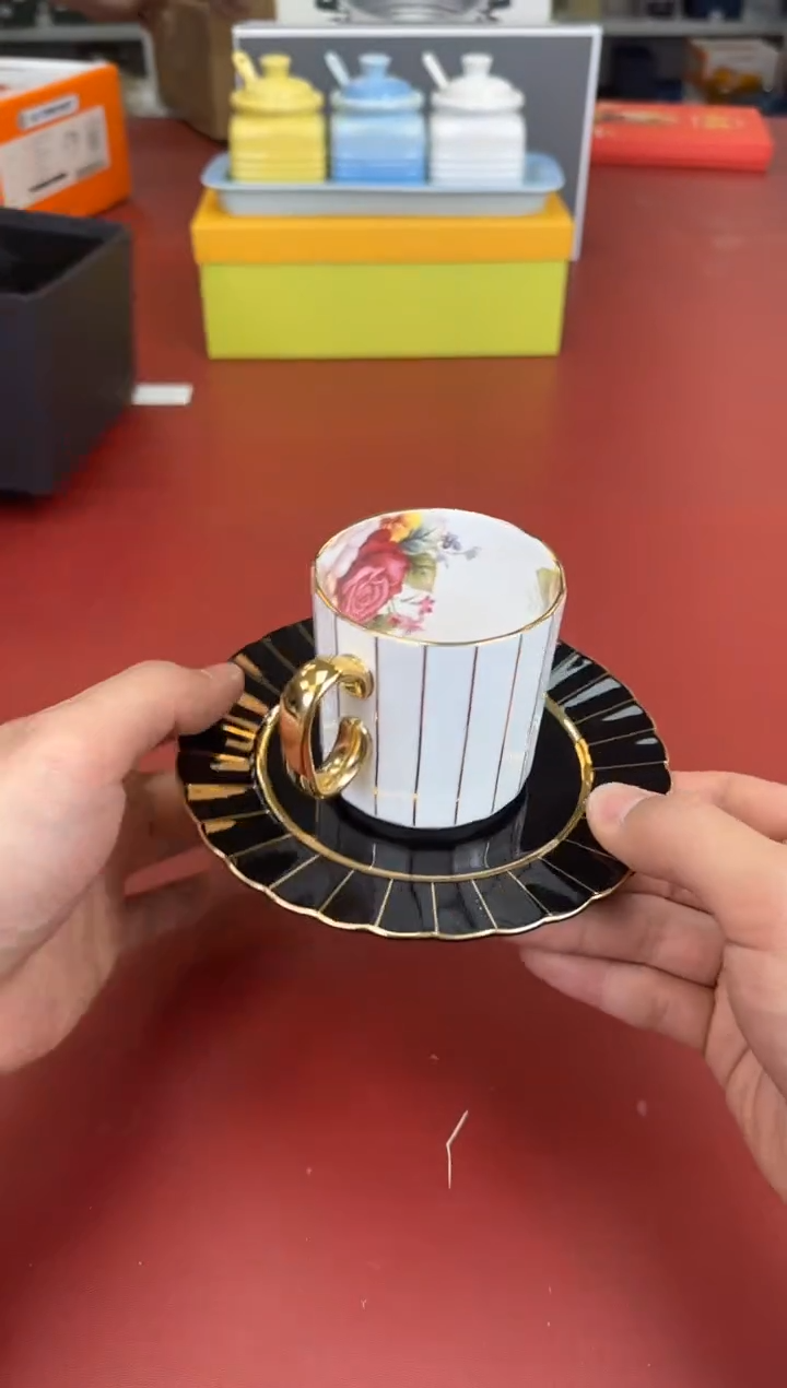 【闪购商品】瓷片新号开播全场漏@@Y486