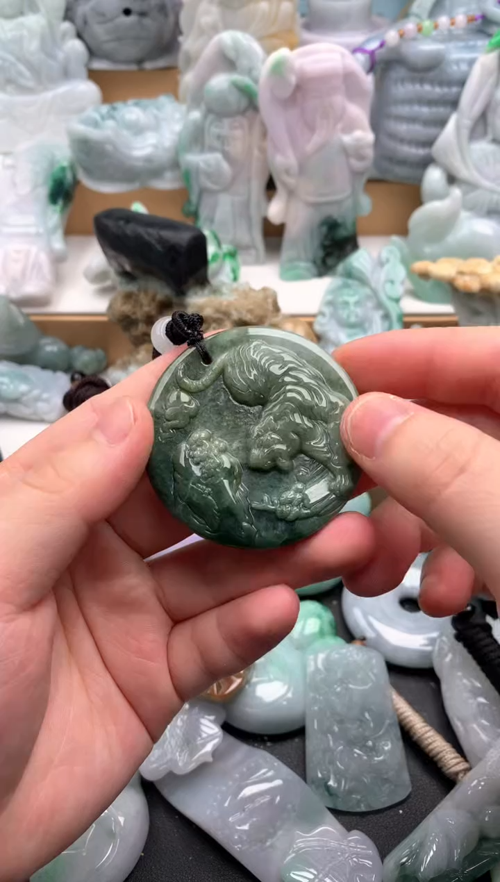 吊坠(不含链)未镶嵌翡翠1