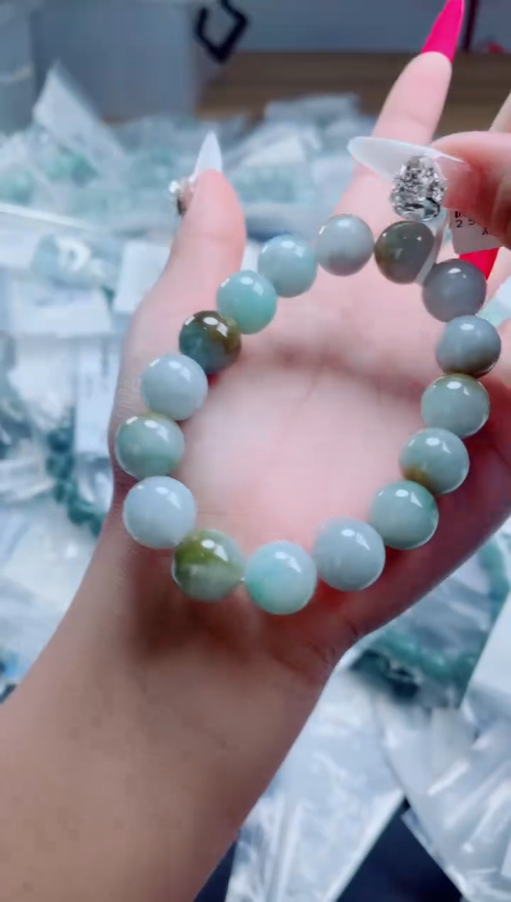 定制翡翠未镶嵌珠串