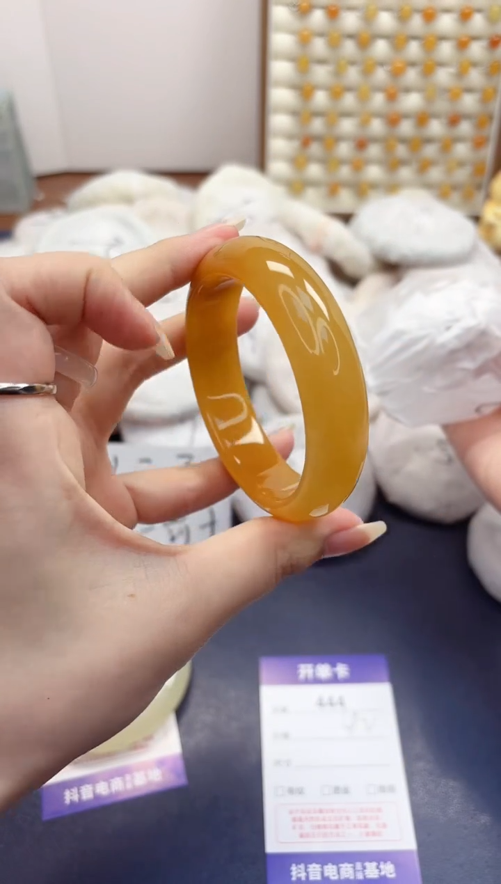 石英质玉手镯未镶嵌444-财气镯-圈口58