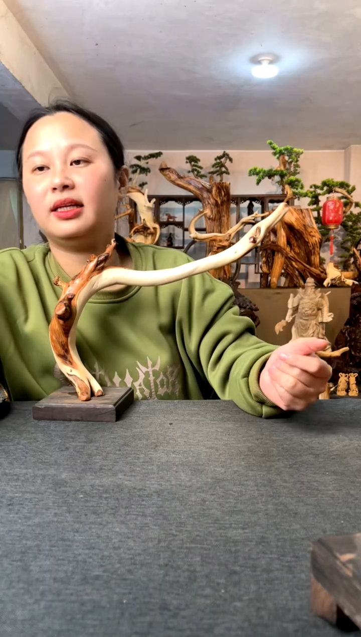 【闪购商品】柏木（崖柏）木雕969569555222200