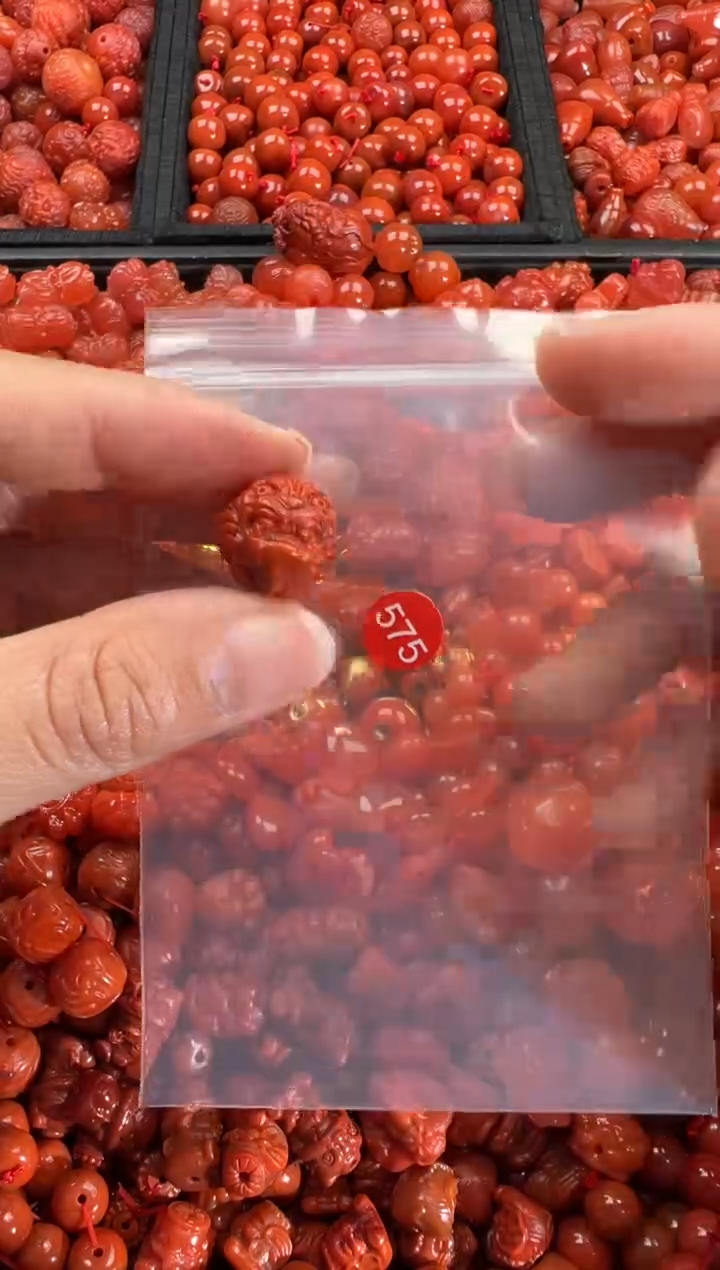 【闪购商品】南红玛瑙颈饰未镶嵌1