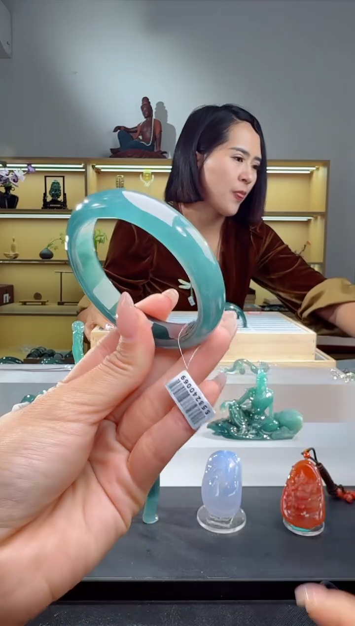 未镶嵌手镯翡翠55圈