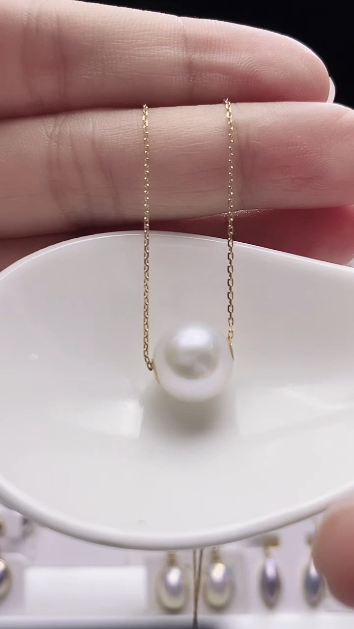 【闪购商品】淡水珍珠颈饰18K金镶嵌淡水路路通珍珠吊坠