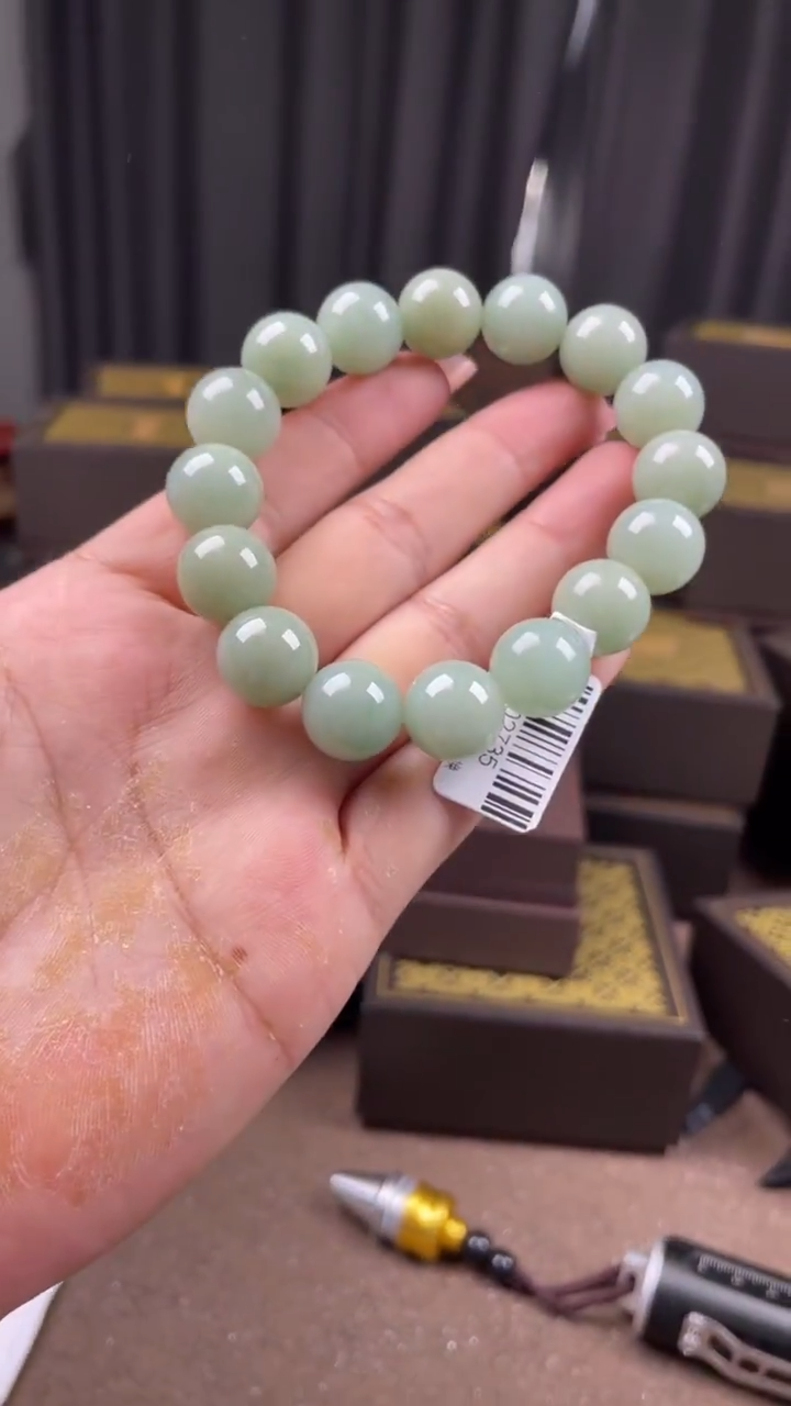 未镶嵌手链翡翠手串