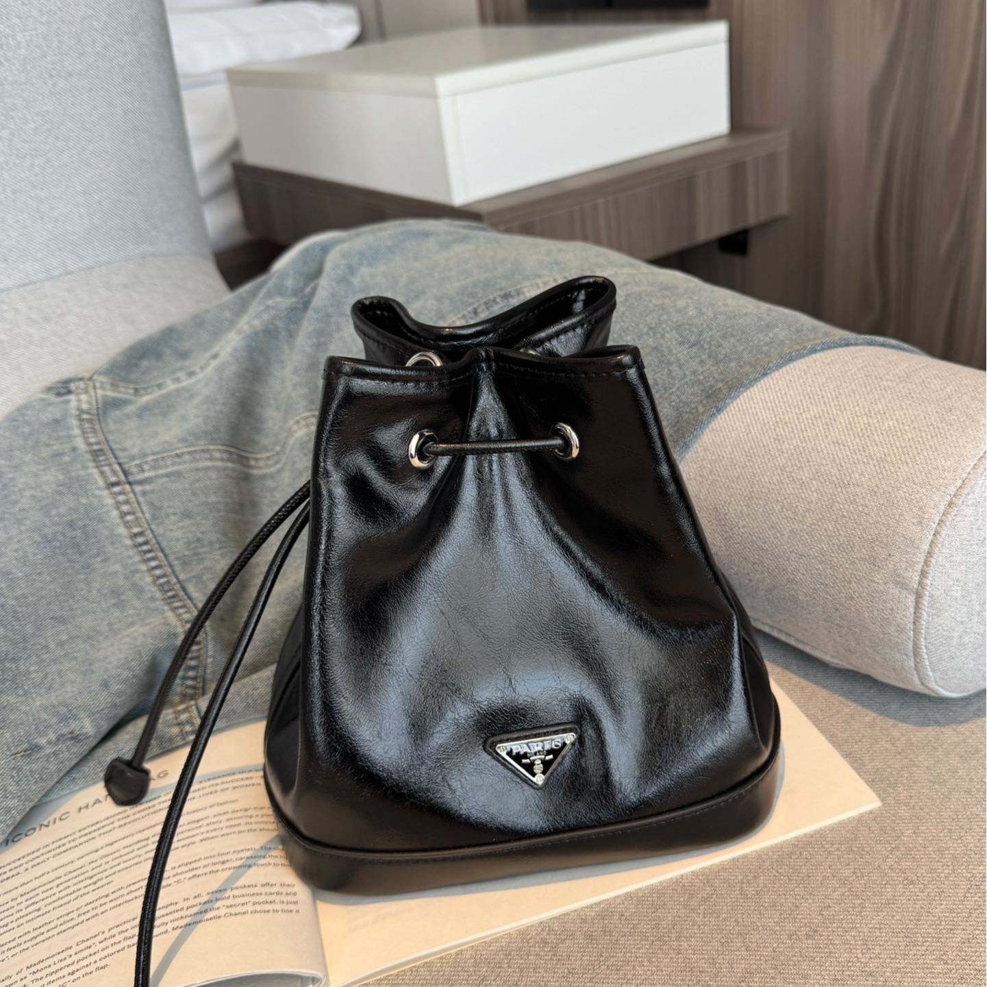 2025春夏新款手提包斜挎包时尚大容量水桶包百搭气质抽绳款女包