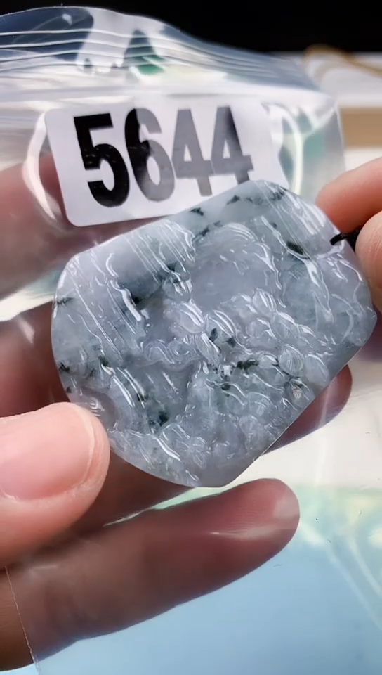 【闪购商品】翡翠挂件未镶嵌天然翡翠吊坠挂件