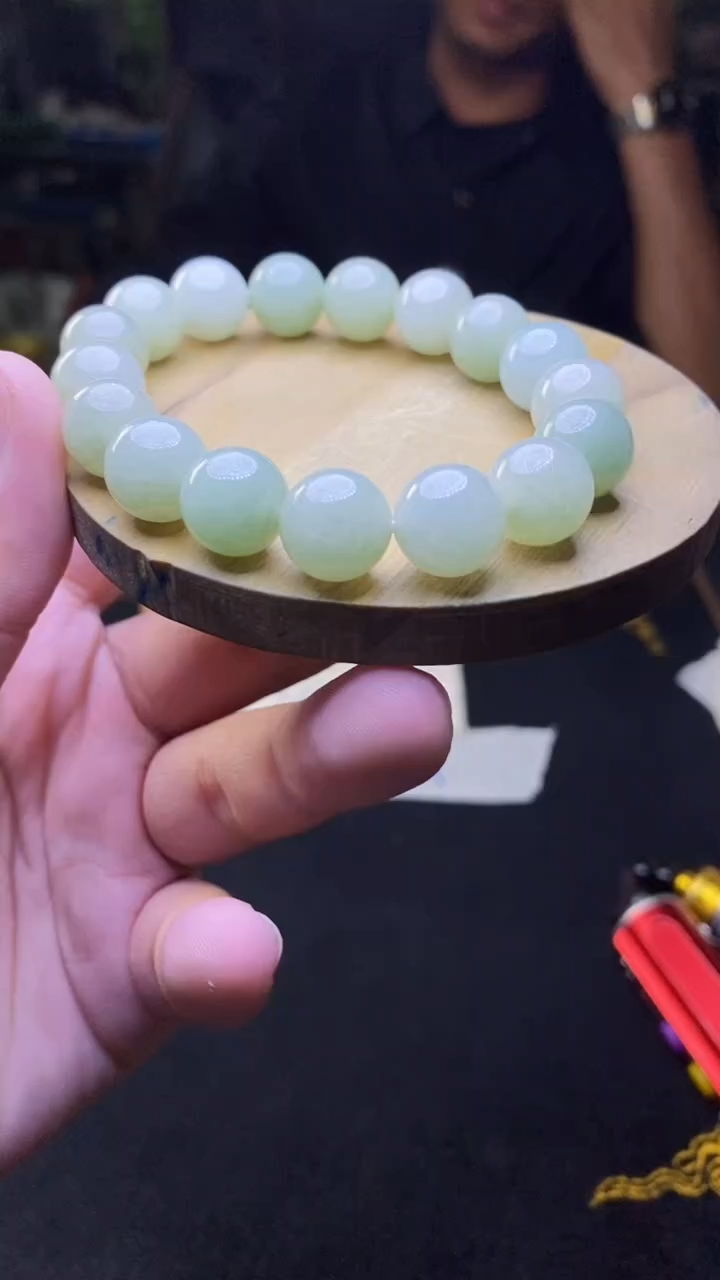 定制翡翠未镶嵌天然缅甸A货翡翠，多样性发货，拍一发一