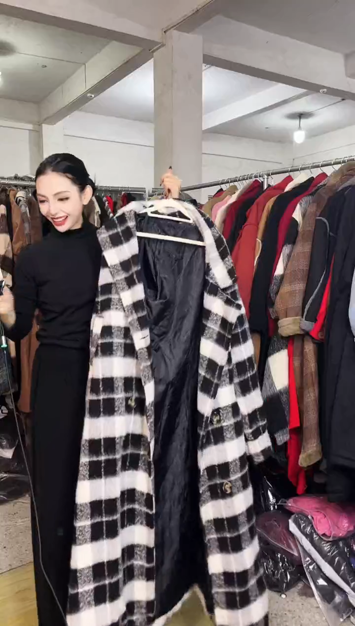 694闪购外套外披马甲打底裤子