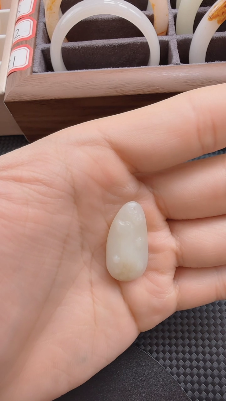 【闪购商品】和田玉吊坠(不含链)未镶嵌8029和田玉吊坠