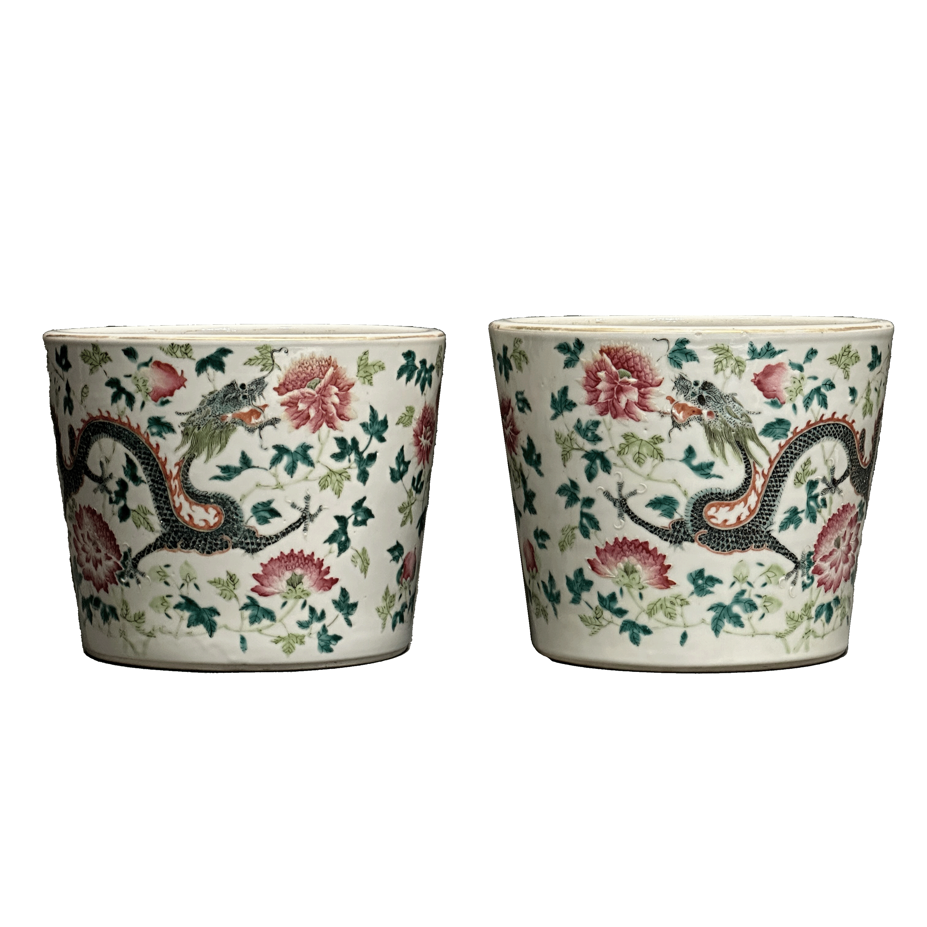 25340077y粉彩龙穿花卉花盆一对