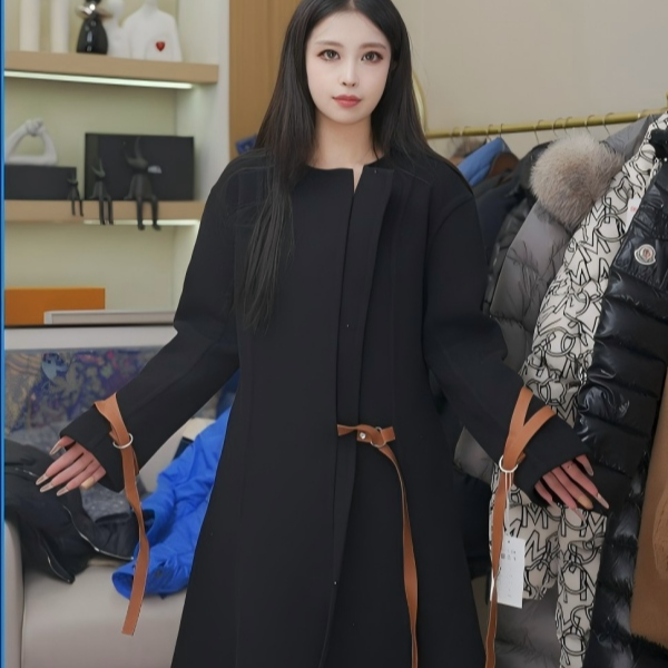 99新 LOEWE/罗意威 罗意威黑色长款羊毛大衣S码12011女装外套时尚