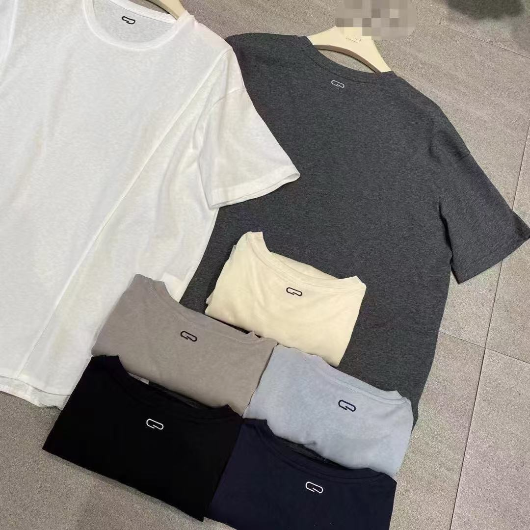 晶范家【三色刺绣别针T恤】