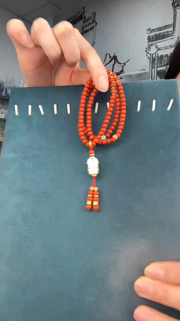 颈饰未镶嵌南红玛瑙A3026