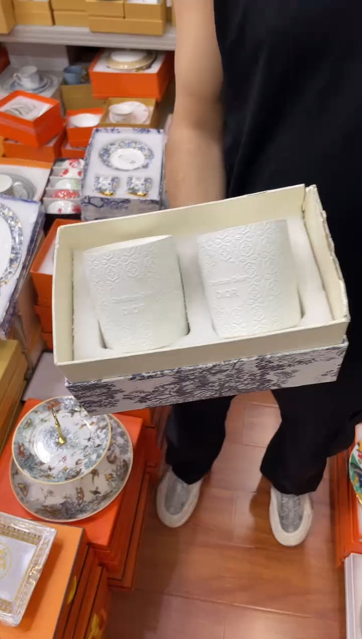 杯鸿辉家品牌瓷器，京东包邮！