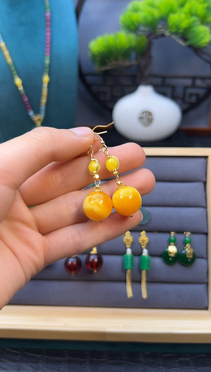 【闪购商品】蜜蜡耳饰14K金镶嵌E208            