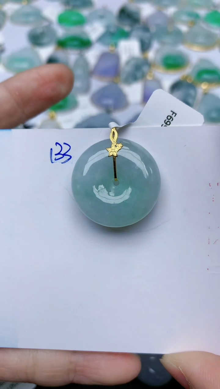 【闪购商品】翡翠颈饰18K金镶嵌天然翡翠A货    