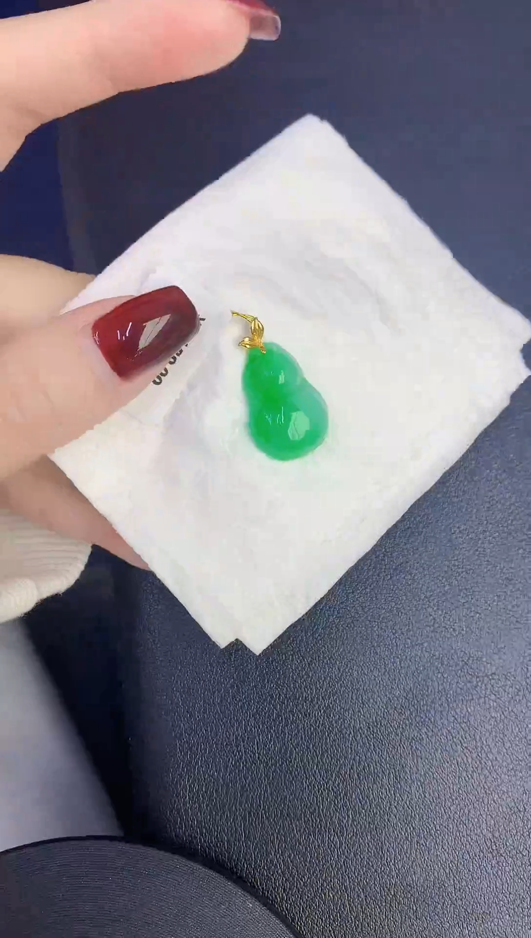 颈饰18K金镶嵌翡翠缅甸天然翡翠A货