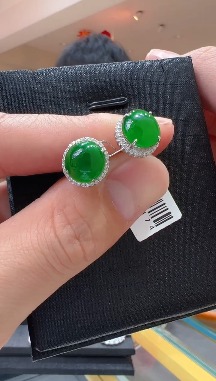 【闪购商品】翡翠耳钉18K金镶嵌          