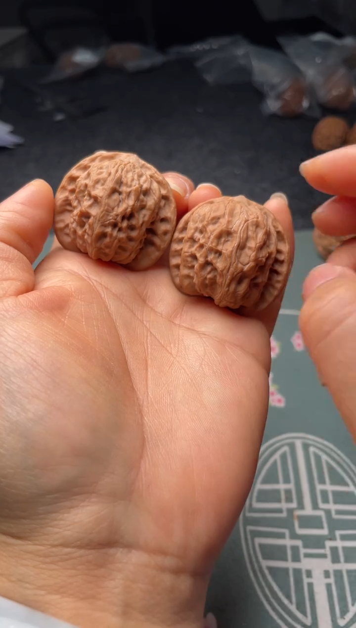 把件文玩核桃w206  野狼 38尺