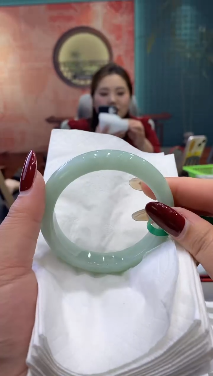 【闪购商品】翡翠手镯未镶嵌多人0019492