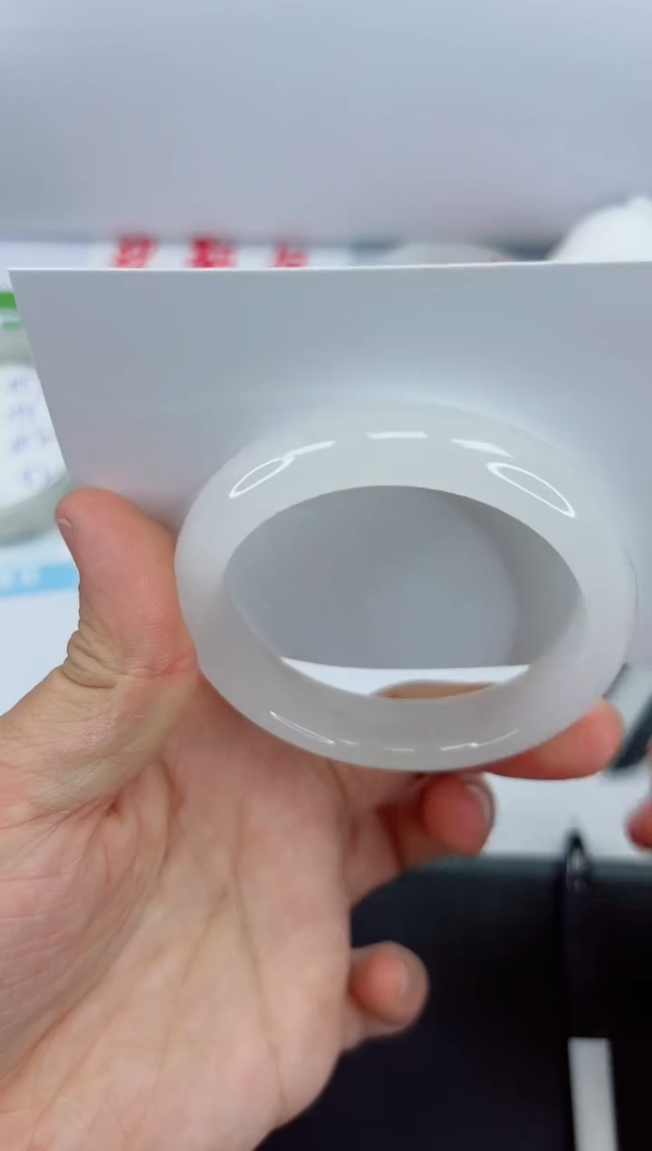 【闪购商品】石英质玉手镯未镶嵌560-53.9