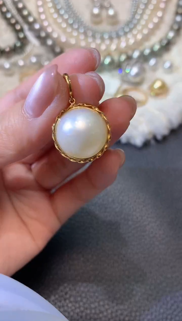 【闪购商品】拼合珍珠（马贝珠）吊坠18K金镶嵌D5