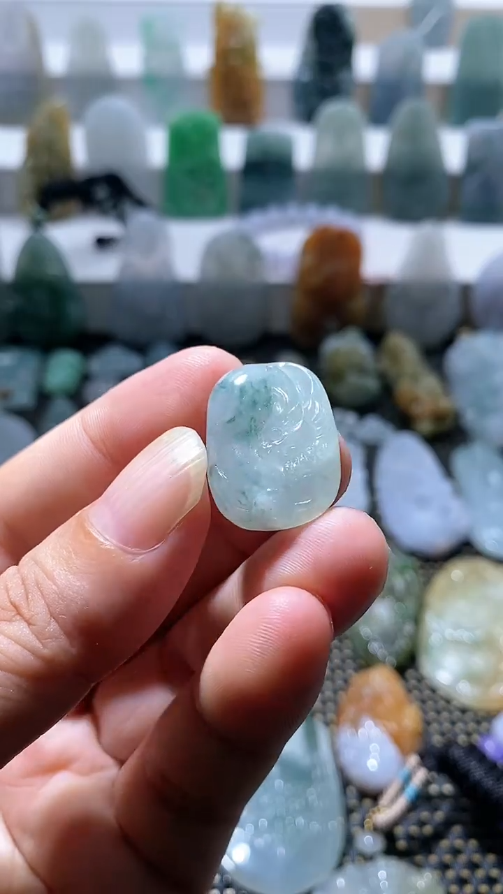 吊坠(不含链)未镶嵌翡翠1