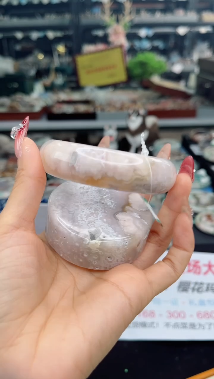 【闪购商品】石英质玉手镯未镶嵌64圈口（赠品镯心）1764410