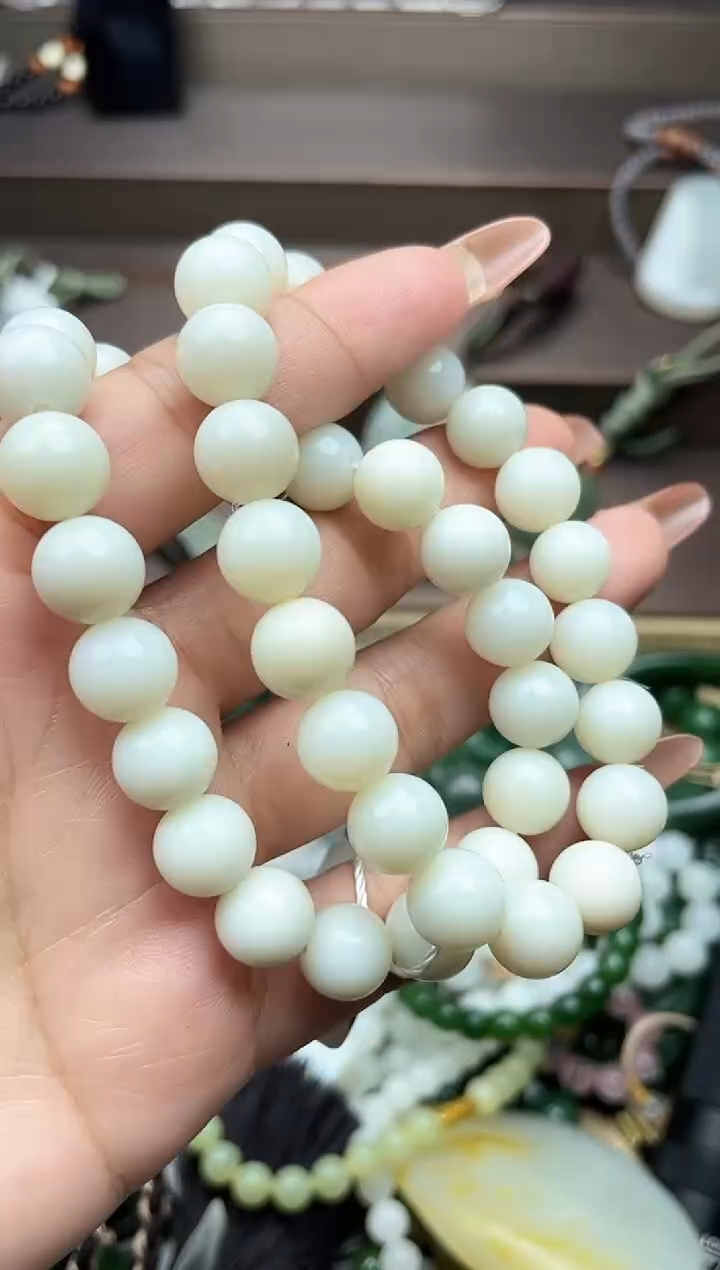 颈饰未镶嵌和田玉未镶嵌和田玉吊坠多样性拍一发一