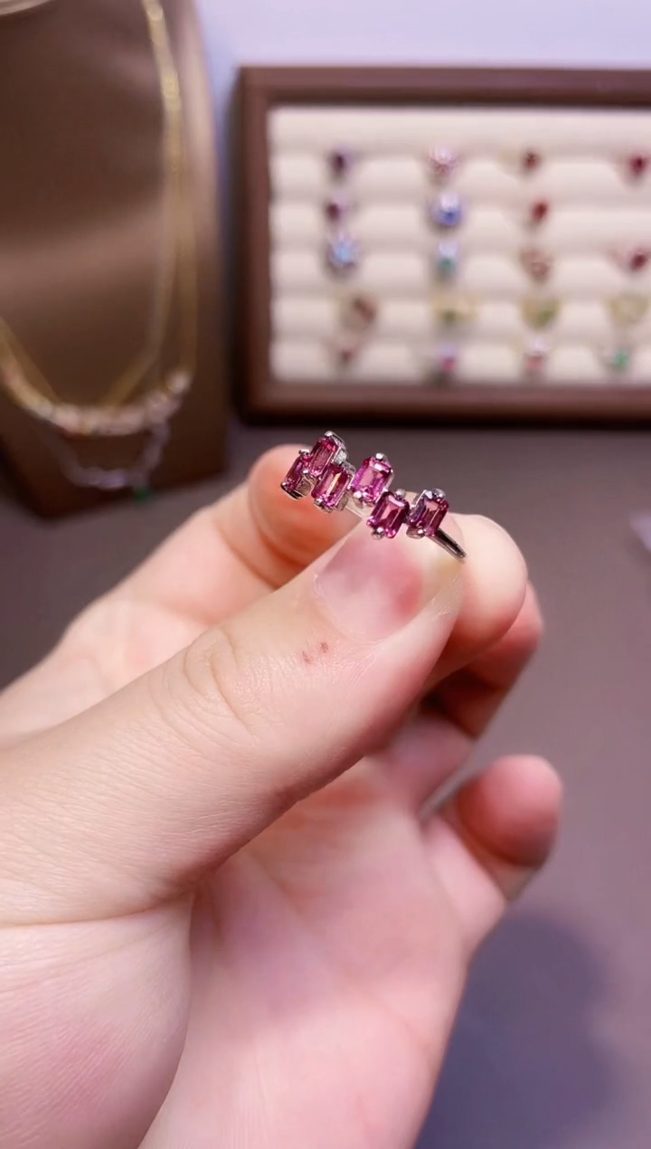 【闪购商品】石榴石（紫牙乌）戒指银S925镶嵌1