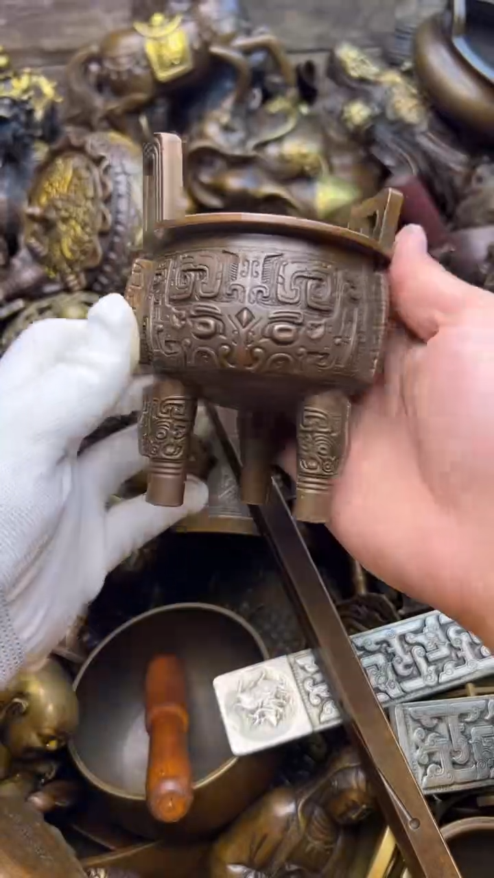 精美铜器，点击下单