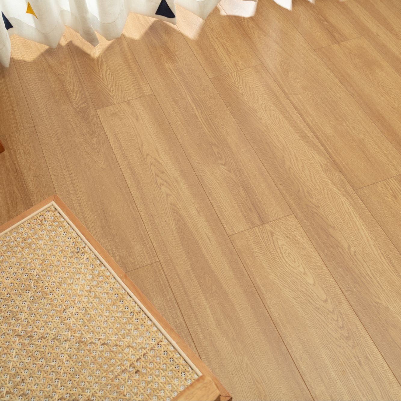 新三层金刚面复合地板（橡木色）