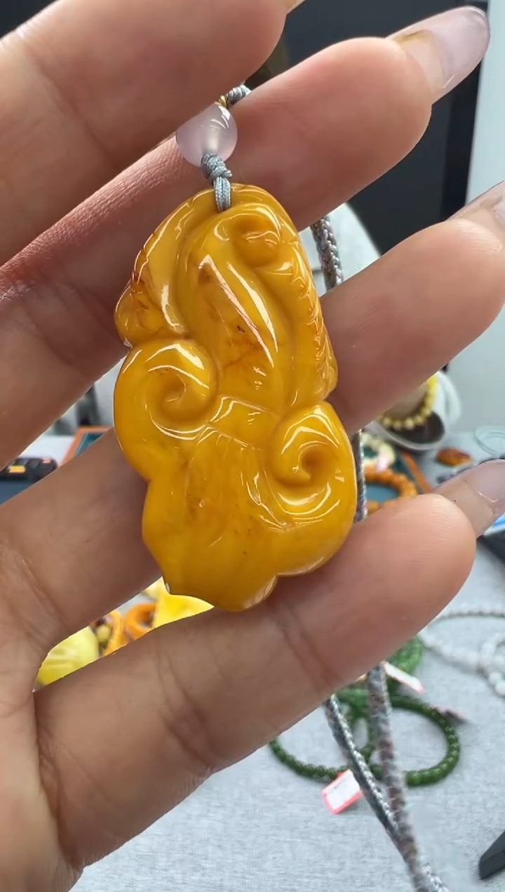 【闪购商品】琥珀颈饰未镶嵌311秒拍号