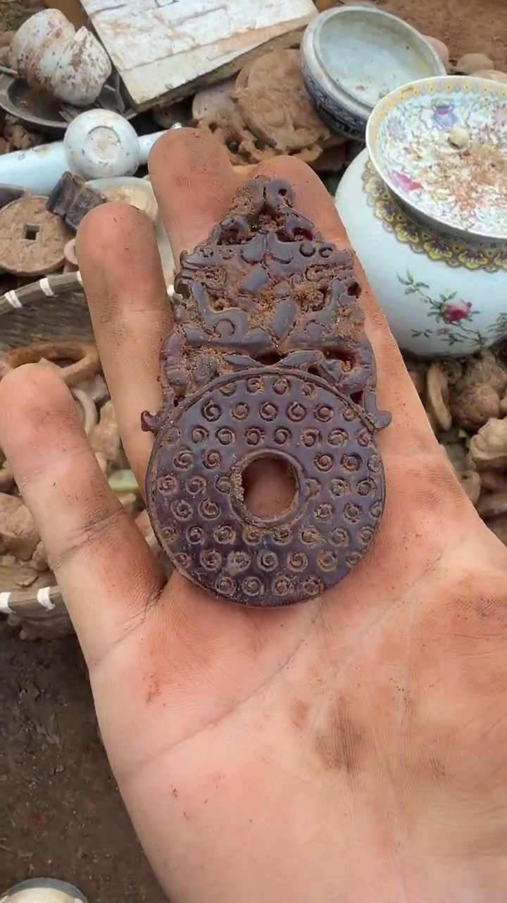 未镶嵌和田玉把件飞*和田玉 把件