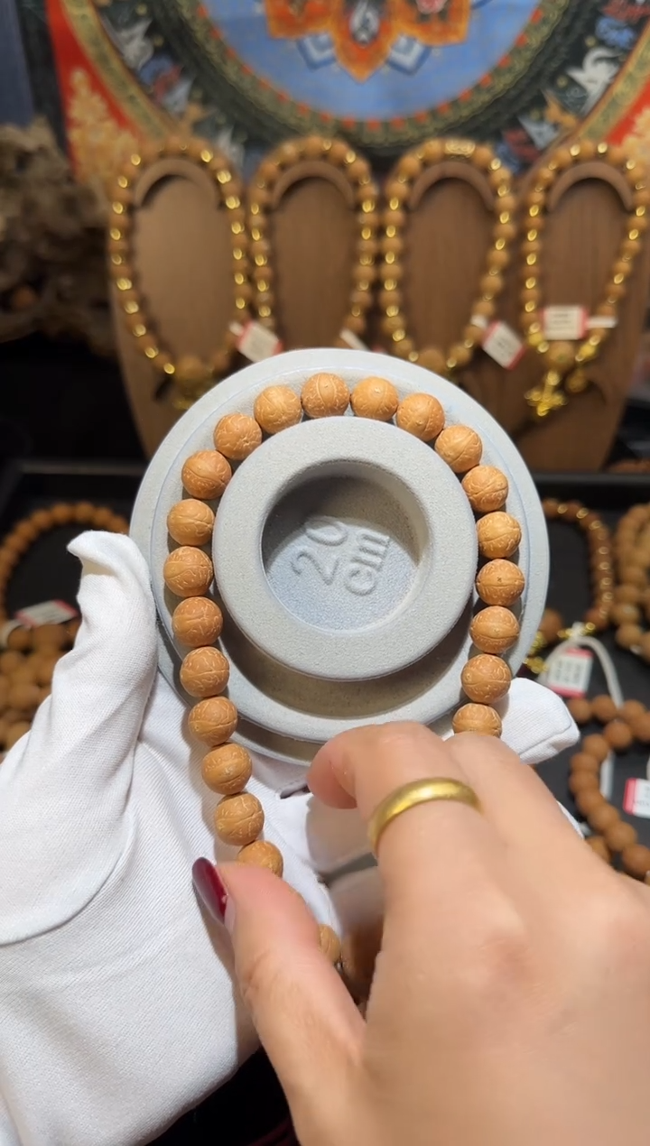 吊坠凤眼菩提?凤眼菩提11.5手持