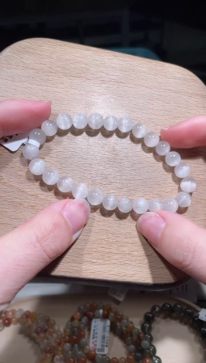 【闪购商品】水晶手链未镶嵌35号多性样发一H 7+