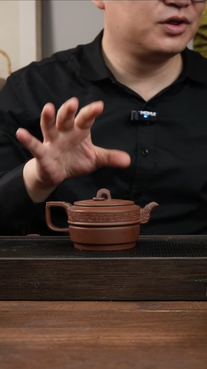 茶杯紫砂小*豆紫泥集玉   刻绘  270CC  