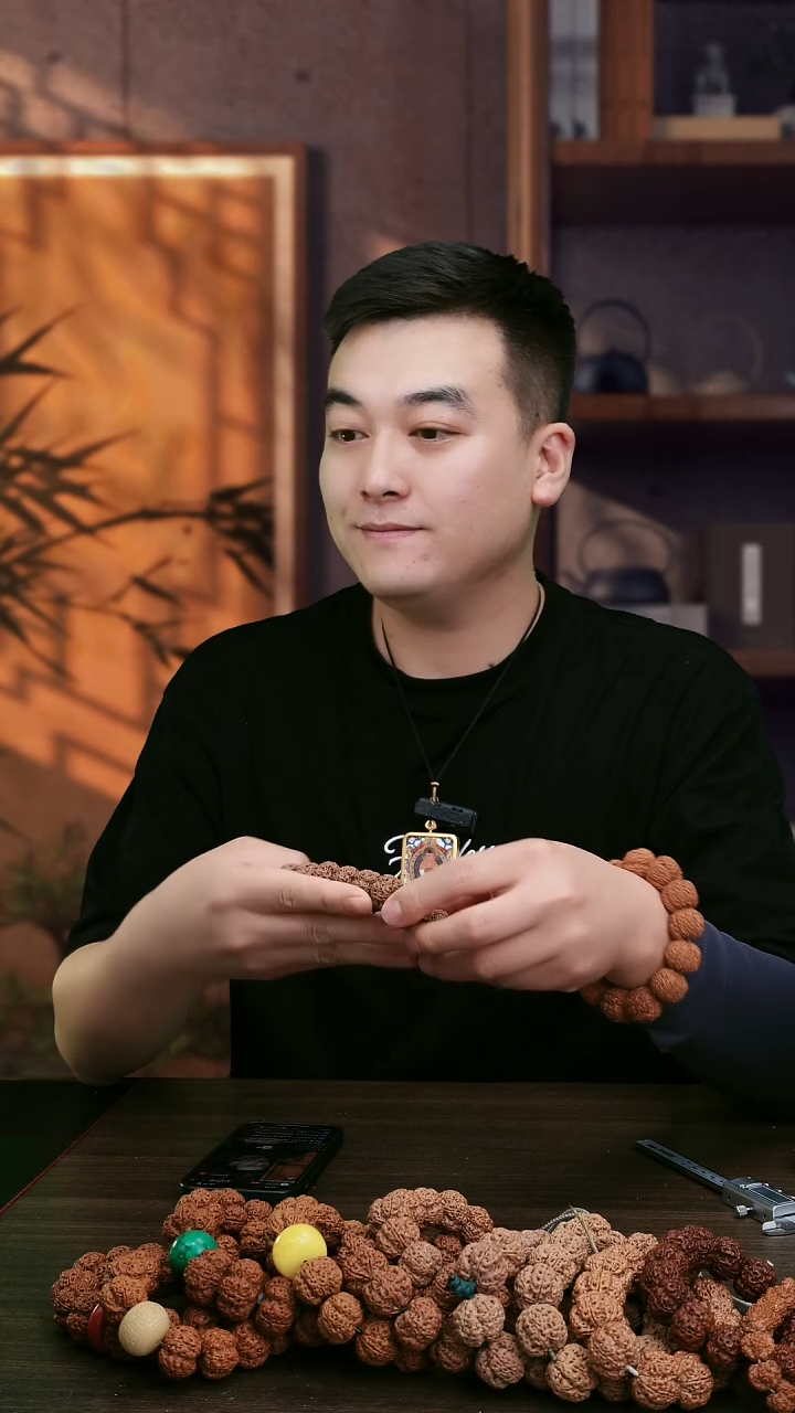 金刚菩提手串蜂王夹板21