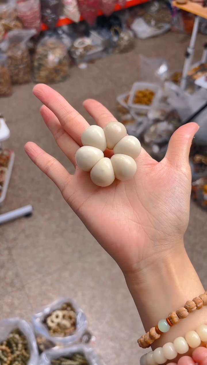吊坠菩提根/象牙果小卡白色山竹手捻