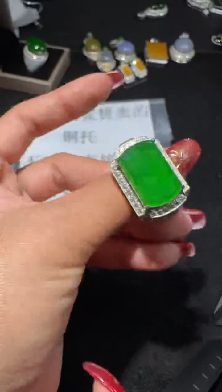 【闪购商品】翡翠戒指银S925镶嵌多样性发货拍一发一