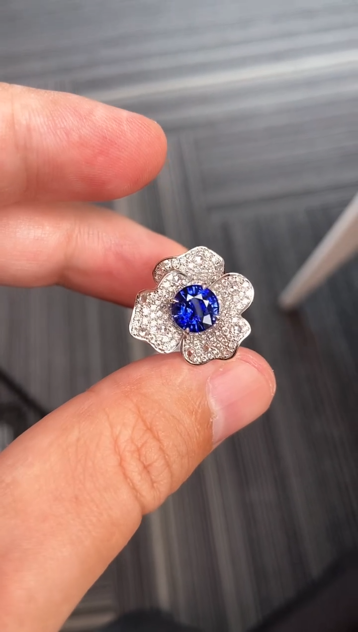 戒指蓝宝石18K金镶嵌【锐寺珠宝】1.75ct/皇家蓝/七天鉴赏